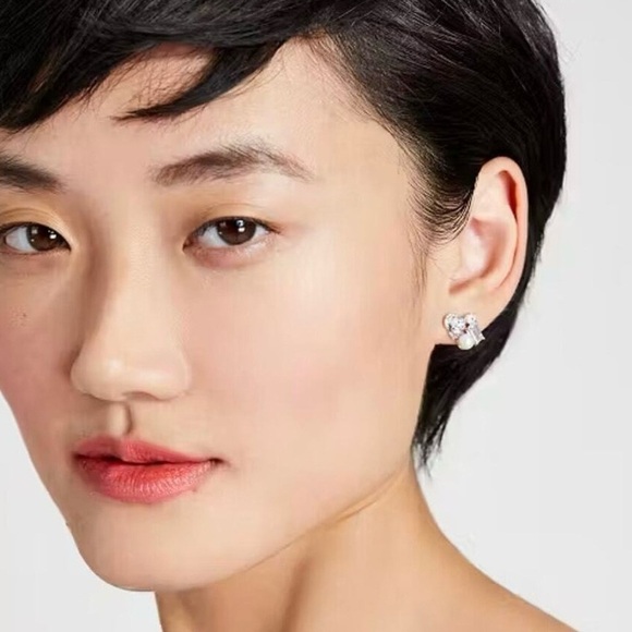 Kate Spade Cluster Earrings, Gold, Crystals, & Pearl, with Dust bag - Picture 7 of 7